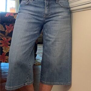 Banana Republic distressed cropped jeans